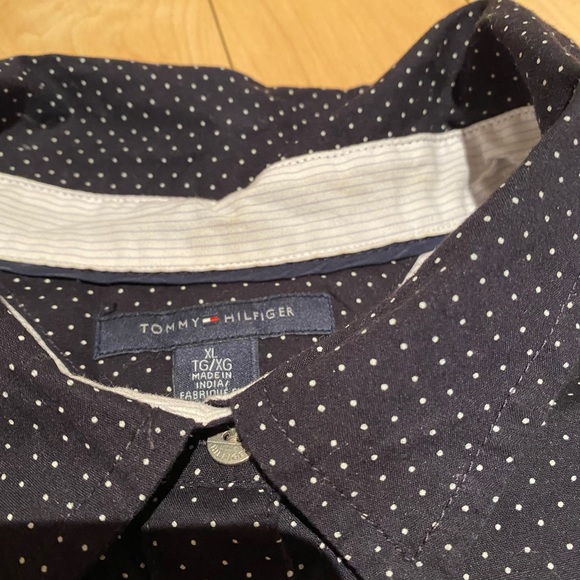 Navy and white polka dot button down - Picture 4 of 7